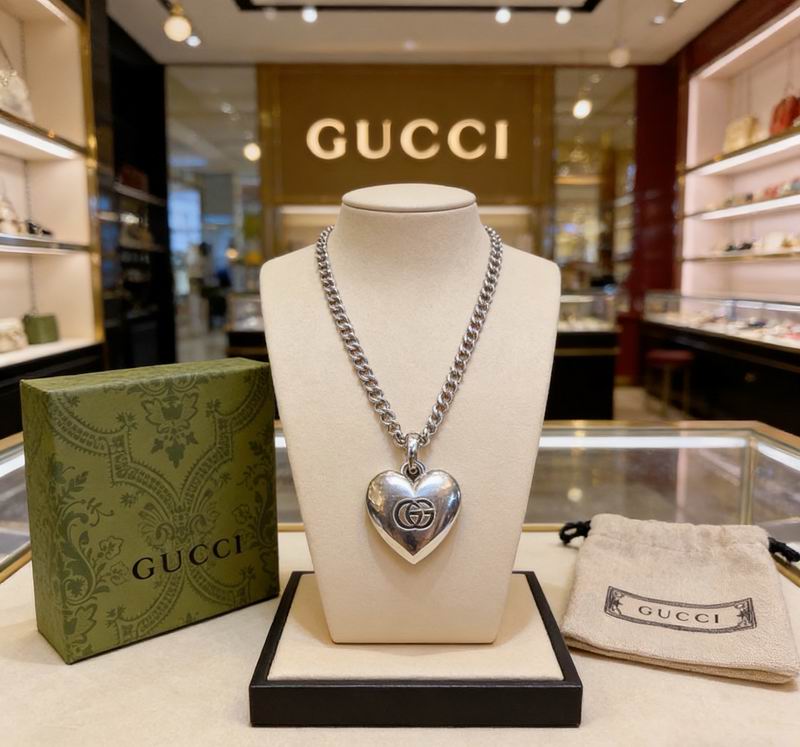 Gucci Necklace 05yxs154
